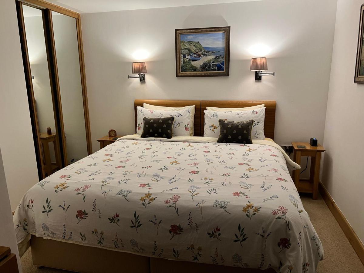 Lands End Hostel And B&B เซ็นเนน ภายนอก รูปภาพ
