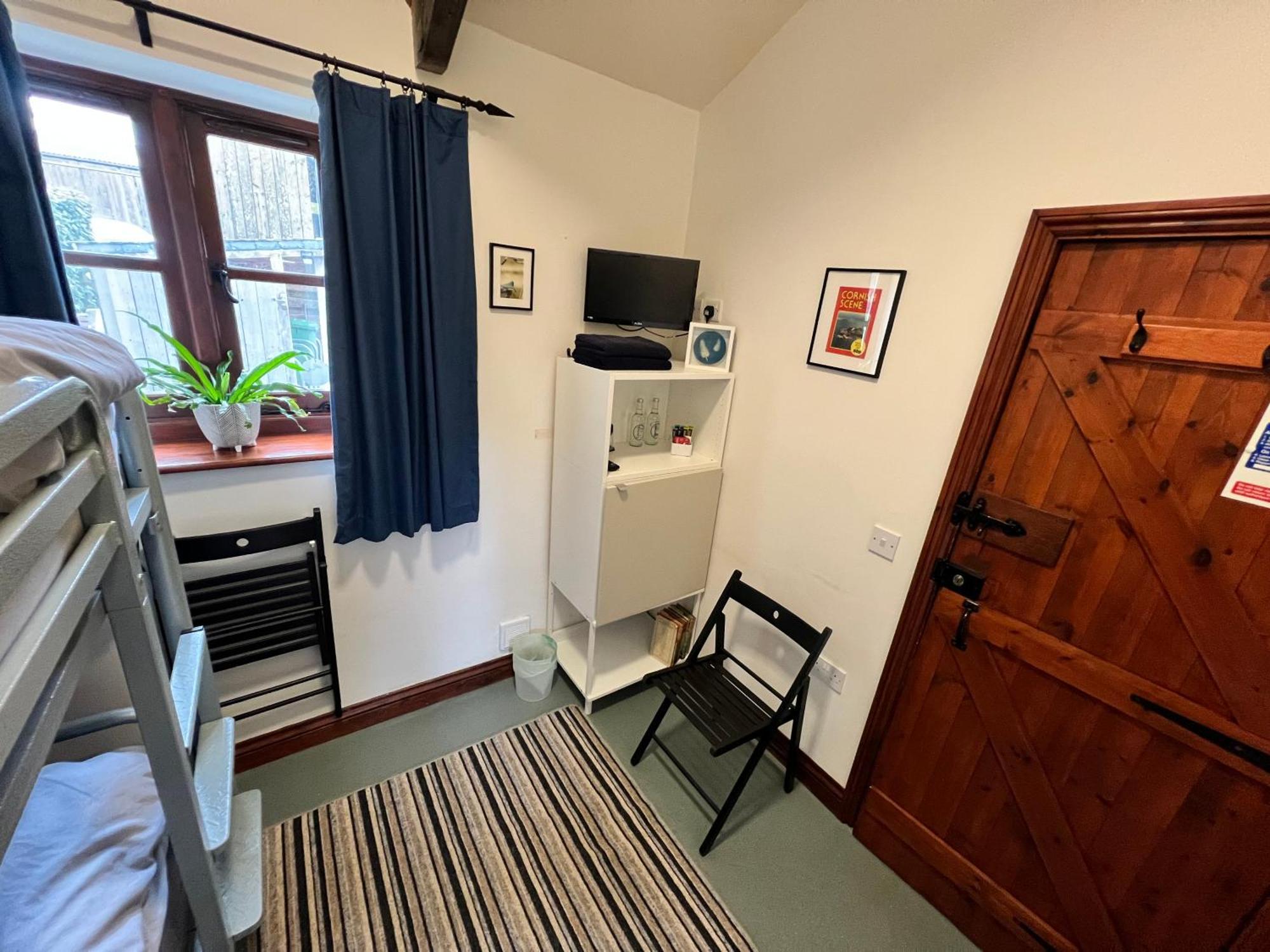 Lands End Hostel And B&B เซ็นเนน ภายนอก รูปภาพ